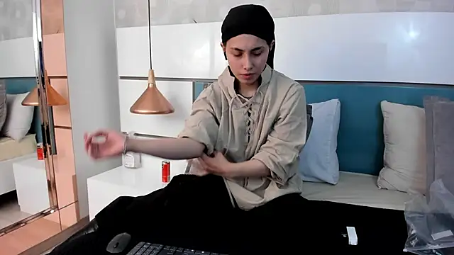 Ashkoreh online show from 04-07-26, 09:16