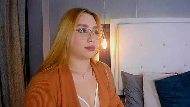 Snapshot of ximenanoah chatting on 09-19-25, 01:37 ximenanoah online show from 09-19-25, 01:37