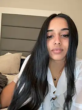 LilMisIndianx online show from 01-12-26, 01:40