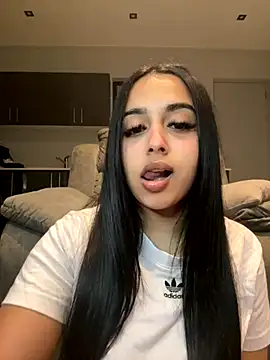 LilMisIndianx online show from 10-20-25, 04:47