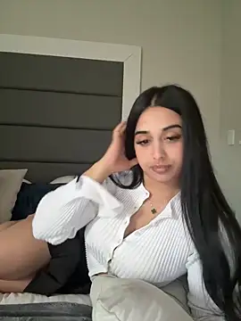 LilMisIndianx online show from 12-17-25, 03:06