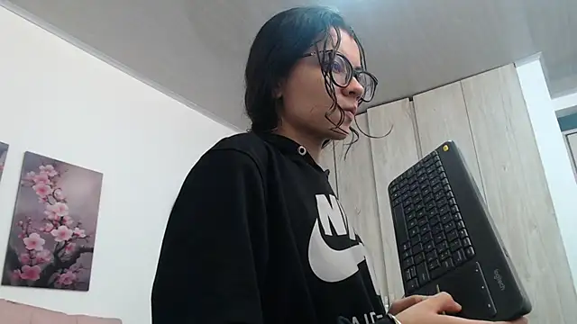 pinky f00x online show from 02-04-26, 08:26