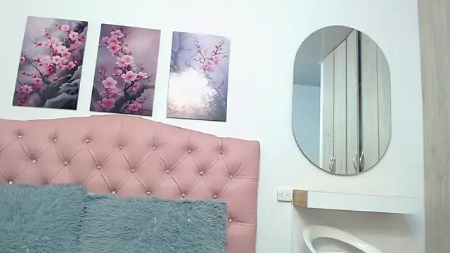 pinky f00x online show from 12-22-25, 07:25