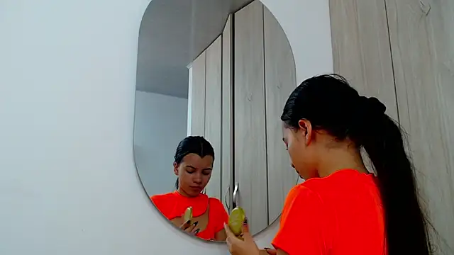 pinky f00x online show from 02-20-26, 07:27