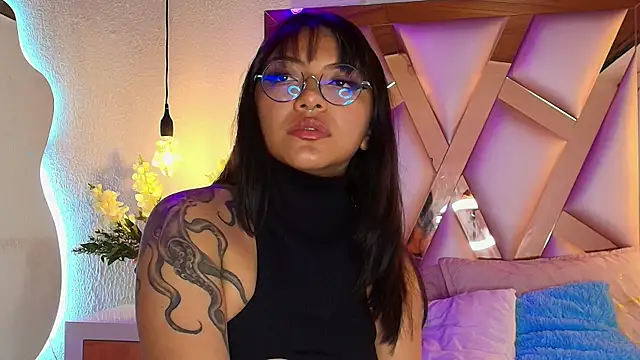 Victoria Thompson1 online show from 09-18-25, 10:24