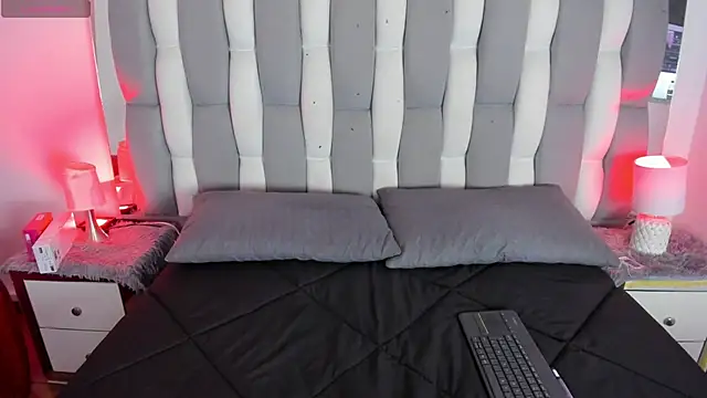 Snapshot of Adaara_Rey chatting on 10-06-25, 08:09 Adaara Rey online show from 10-06-25, 08:09