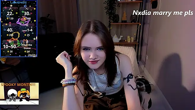 Snapshot of Dilara_xBaby chatting on 10-17-25, 09:49 Dilara xBaby online show from 10-17-25, 09:49