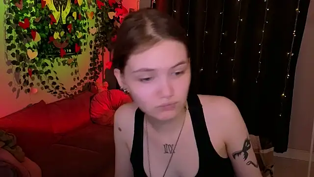 Snapshot of Dilara_xBaby chatting on 05-13-26, 02:13 Dilara xBaby online show from 05-13-26, 02:13