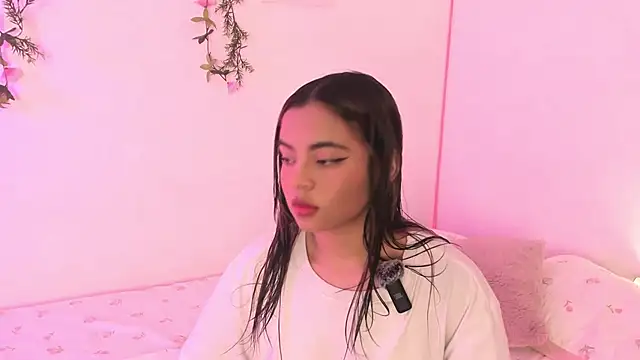 valy shyness online show from 10-10-25, 08:09