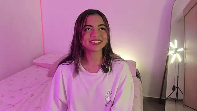 valy shyness online show from 10-12-25, 12:23