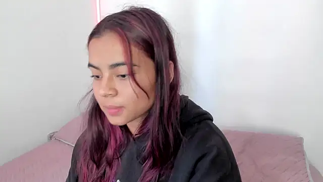 valy shyness online show from 09-18-25, 06:55