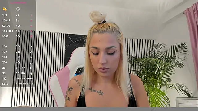 daisyblushh online show from 10-22-25, 04:06