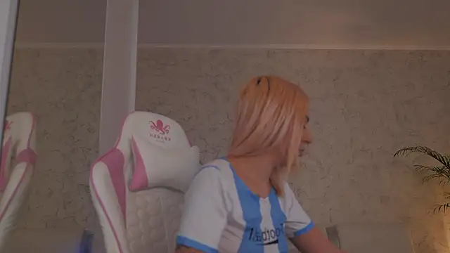 daisyblushh online show from 02-04-26, 03:07