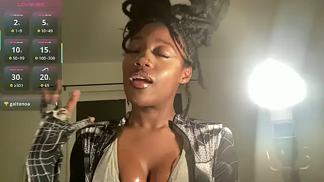 maskedgirl5005 online show from 10-13-25, 04:47