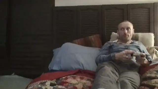 Scott654538 online show from 12-21-25, 01:41