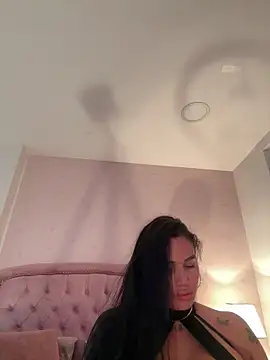 Bella  Wood online show from 03-13-26, 08:47