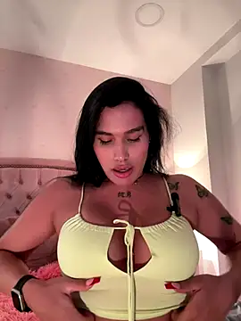 Bella  Wood online show from 11-12-25, 07:18