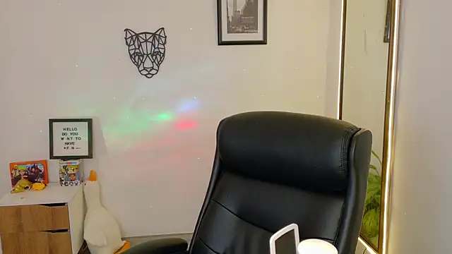 Elian savoy online show from 12-13-25, 11:33