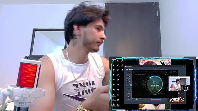 Snapshot of Elian_savoy chatting on 06-11-26, 02:53 Elian savoy online show from 06-11-26, 02:53