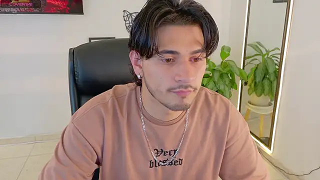 Elian savoy online show from 11-24-25, 11:49