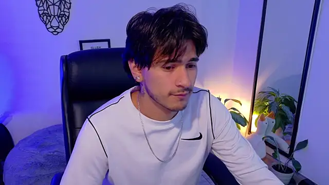 Elian savoy online show from 03-25-26, 11:42