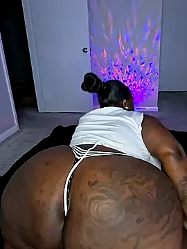 Thickkemzz41 online show from 09-18-25, 11:08