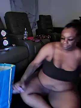 Snapshot of Thickkemzz41 chatting on 04-21-26, 06:53 Thickkemzz41 online show from 04-21-26, 06:53