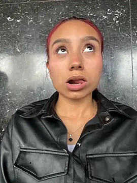 ximena vasquez8 online show from 10-01-25, 09:29