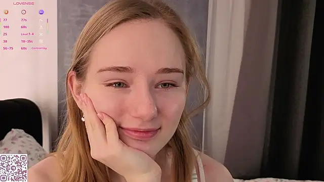 Snapshot of ElvinaRose chatting on 11-03-25, 02:06 ElvinaRose online show from 11-03-25, 02:06