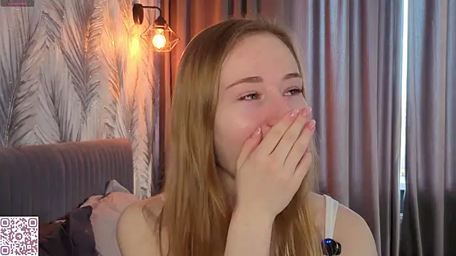 ElvinaRose online show from 04-09-26, 05:31