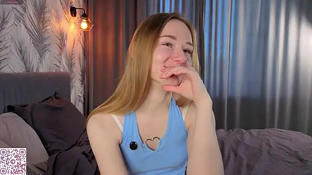 Snapshot of ElvinaRose chatting on 05-07-26, 04:28 ElvinaRose online show from 05-07-26, 04:28