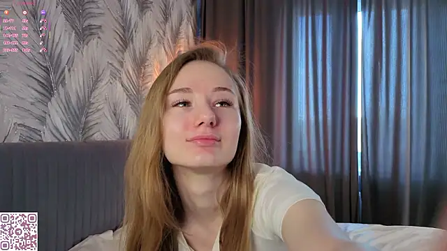 ElvinaRose online show from 03-26-26, 04:33