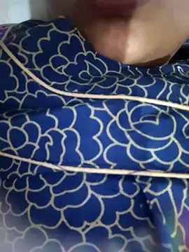 Cute Amiya online show from 10-26-25, 11:43