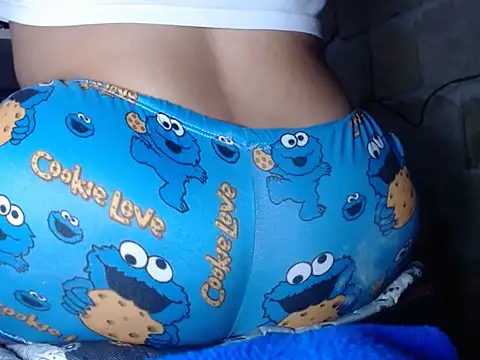 salmaextremeperver online show from 10-31-25, 09:11