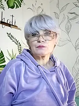 Catty Lady online show from 02-07-26, 08:39