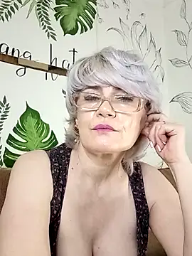 Catty Lady online show from 03-19-26, 07:47