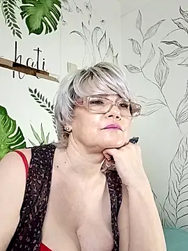 Catty Lady online show from 03-28-26, 07:48