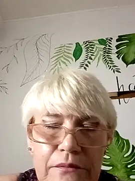 Catty Lady online show from 11-06-25, 08:02