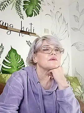 Catty Lady online show from 02-09-26, 08:40