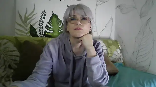 Catty Lady online show from 02-08-26, 07:33