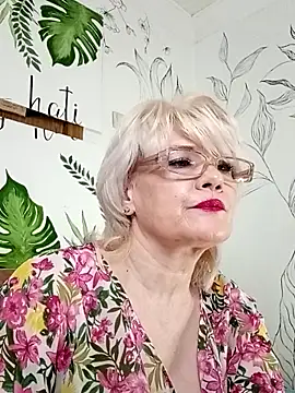 Catty Lady online show from 06-07-26, 07:30