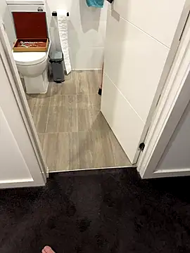 Snapshot of Reacher110565 chatting on 10-08-25, 10:17 Reacher110565 online show from 10-08-25, 10:17