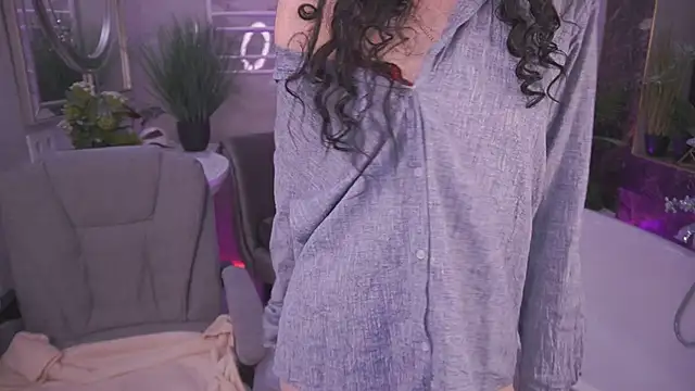 EviLune online show from 04-17-26, 08:11