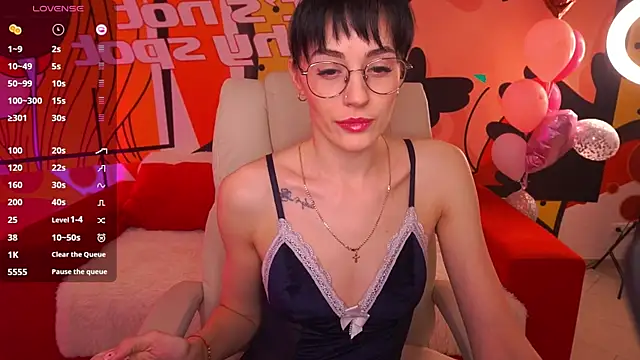 EviLune online show from 02-27-26, 09:36