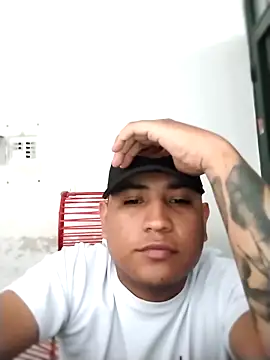 Snapshot of SOY0119DIEGO chatting on 02-11-26, 11:43 SOY0119DIEGO online show from 02-11-26, 11:43