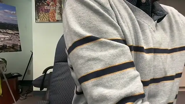 pranastro00 online show from 10-22-25, 12:37