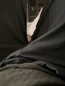 pranastro00 online show from 12-23-25, 03:28