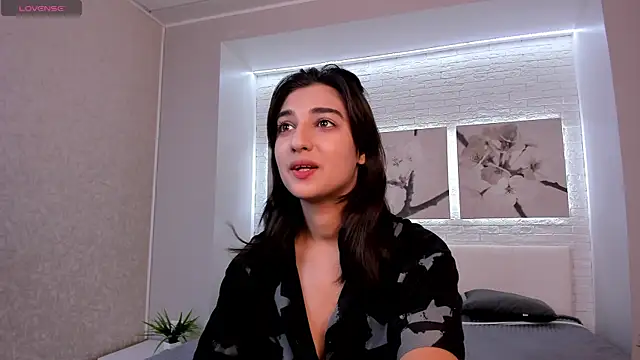 Snapshot of Elfy_Rare_ chatting on 10-04-25, 02:51 Elfy Rare online show from 10-04-25, 02:51