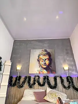 Saracooper   online show from 11-29-25, 01:39