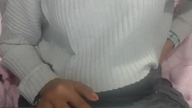 Snapshot of sabrina_v_ chatting on 02-26-26, 04:12 sabrina v online show from 02-26-26, 04:12